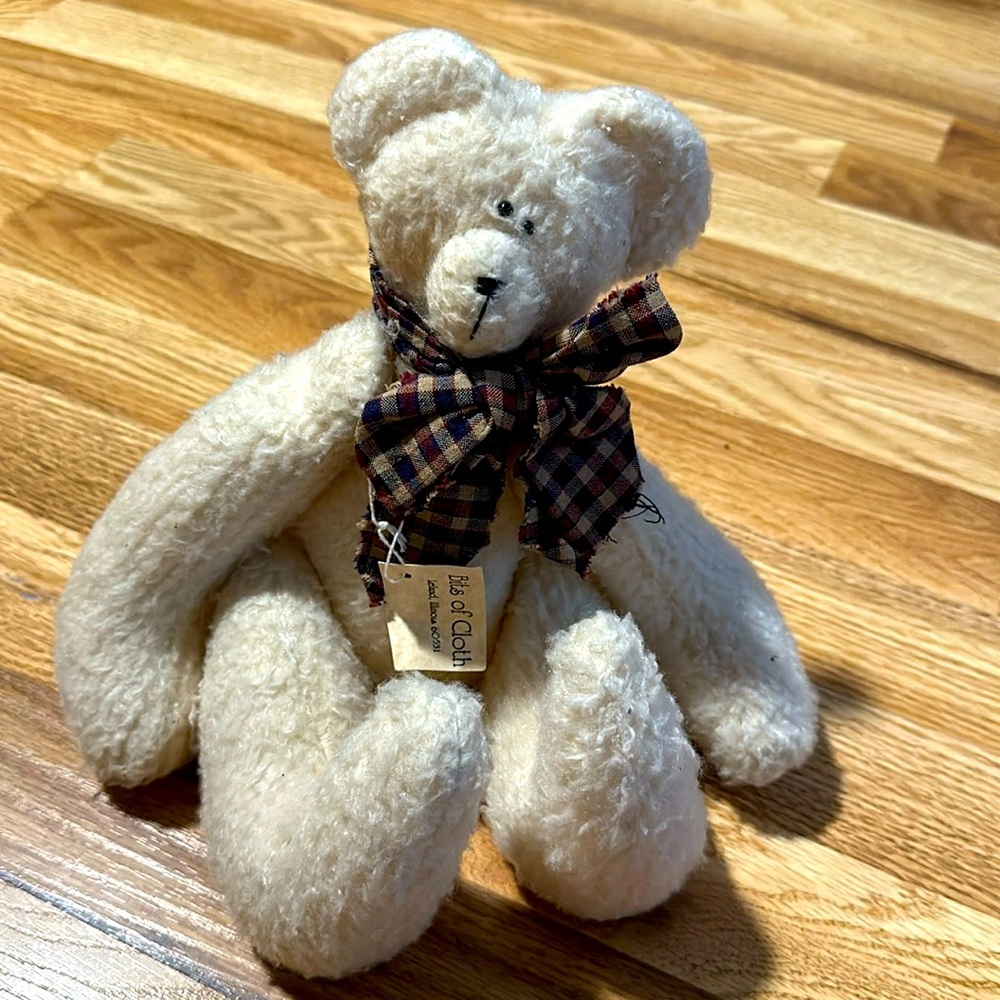 Bits of cloth country teddy bear plaid bowtie